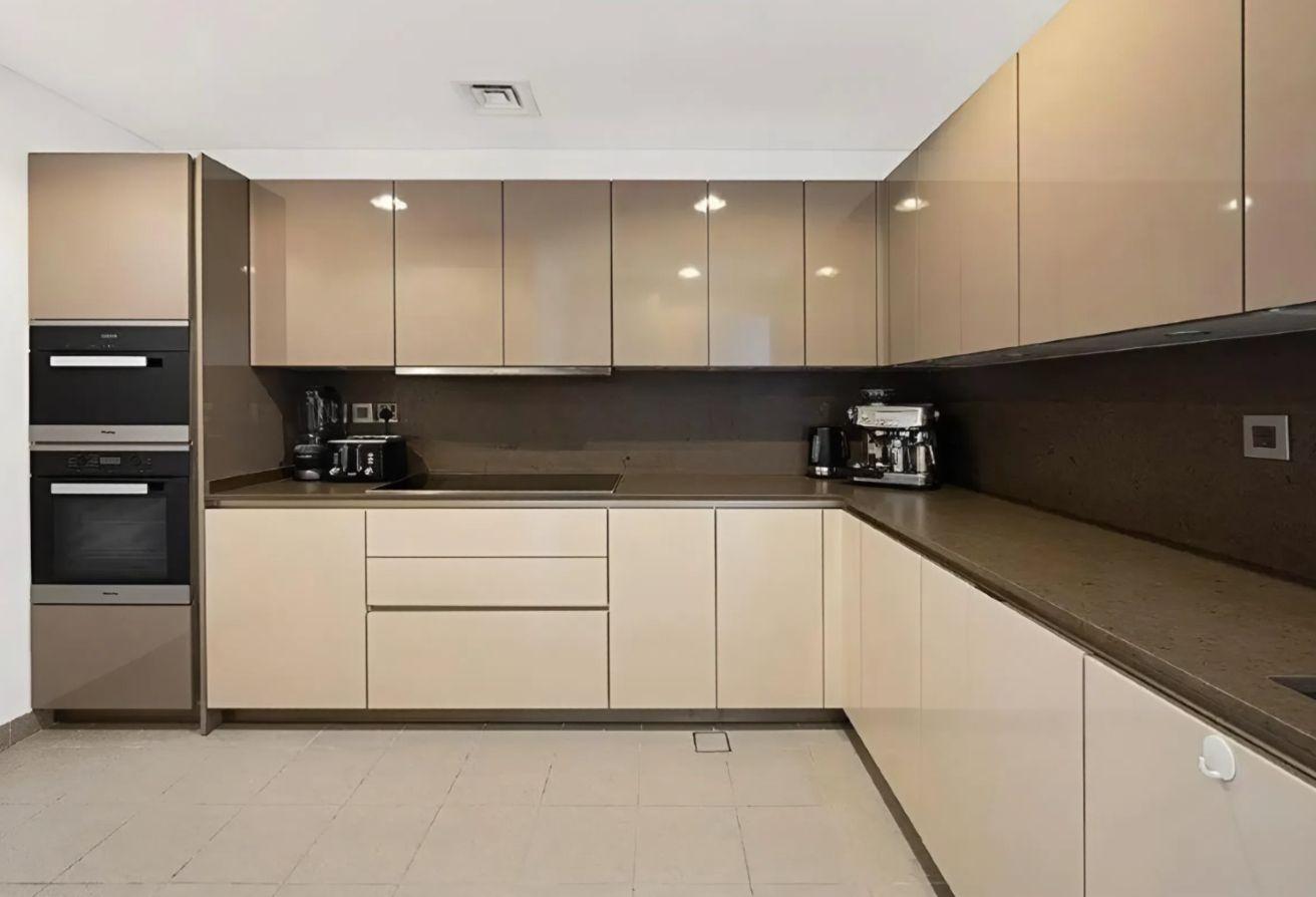 4BR Furnished | Beach Access | Penthouse Duplex photo 10