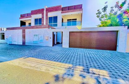 Villa - 5 Bedrooms - 7 Bathrooms for rent in Al Hooshi Villas - Hoshi - Al Badie - Sharjah