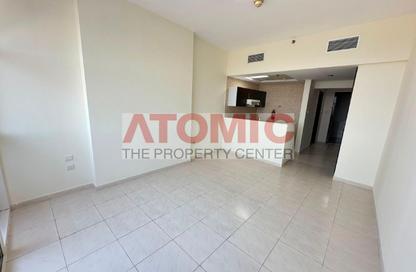 Apartment - Studio - 1 Bathroom for rent in Royal Residence 1 - Royal Residence - Dubai Sports City - Dubai