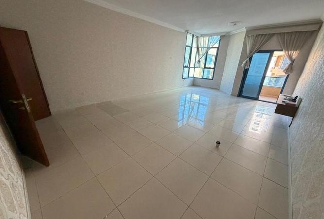 93580475 - Property Image 2