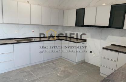 Villa - 5 - 6 for rent in Nad Al Sheba 2 - Nad Al Sheba - Dubai