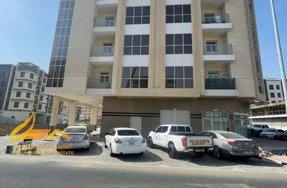 عمارة بالكامل - استوديو - 8 حمامات للبيع في الجرف الصناعية 3 - الجرف الصناعية - عجمان