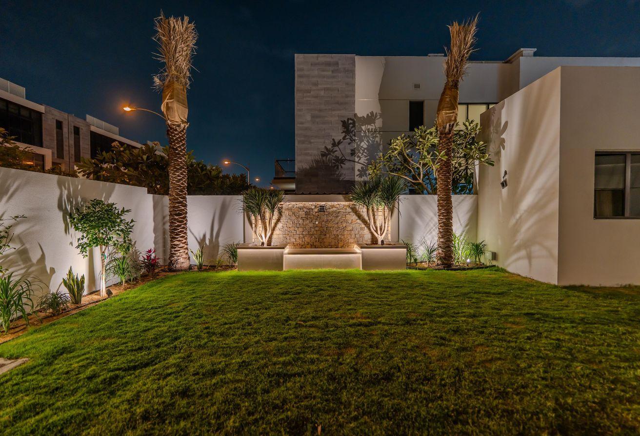 5 BR Villa with Private Pool in Damac Hills photo 21