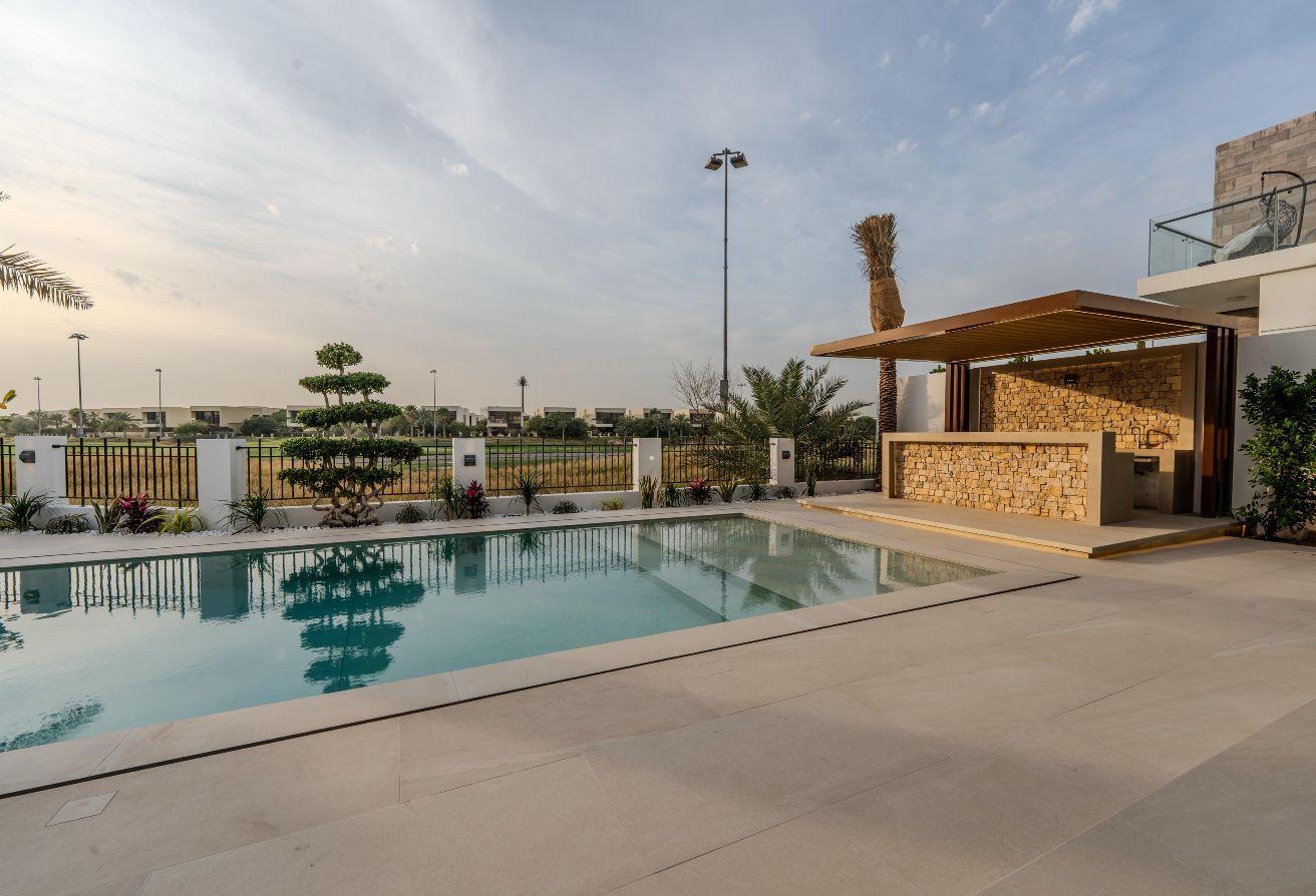 5 BR Villa with Private Pool in Damac Hills photo 7