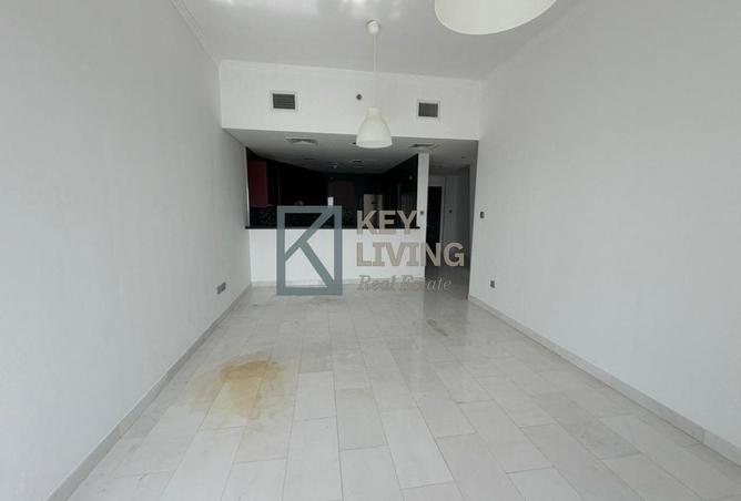 69890000 - Property Image 3