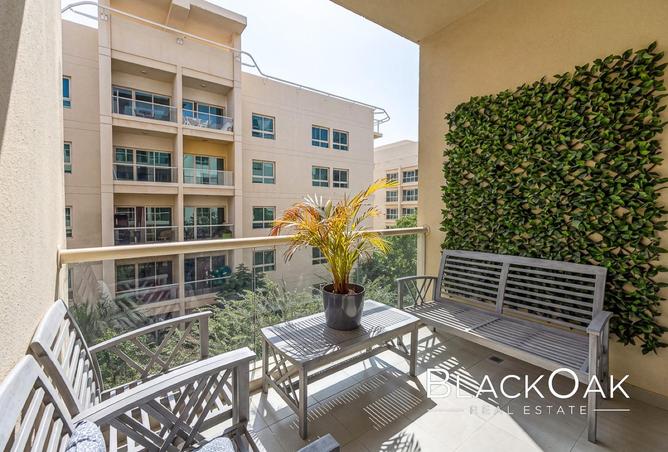 Fully Furnished1BR | Fully Upgraded| Park View photo 2