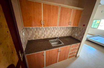 Apartment - Studio - 1 Bathroom for rent in Al Mowaihat 1 - Al Mowaihat - Ajman