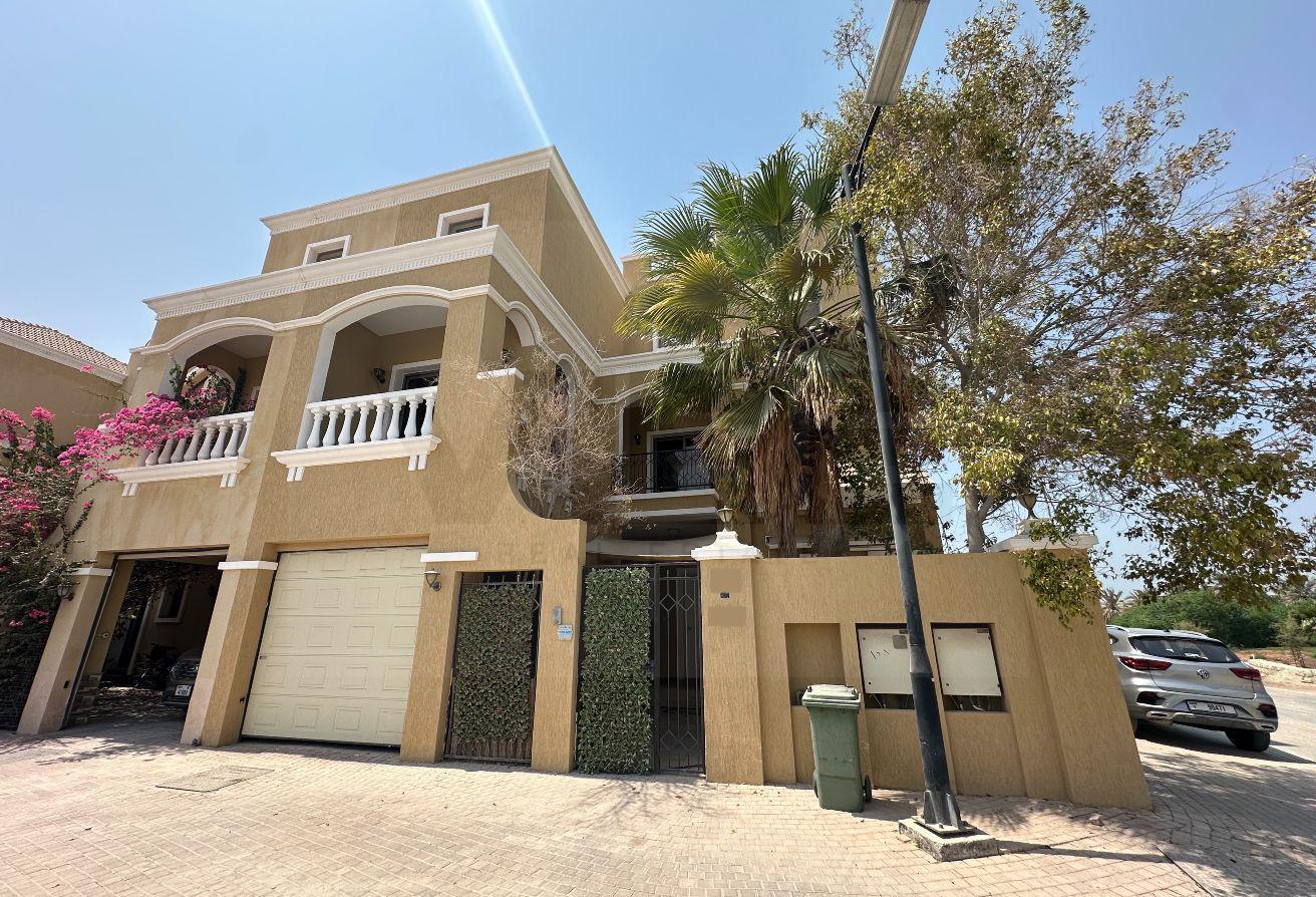 4 BR Townhouse with Private Pool in Al Hamra Village