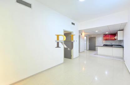 Apartment - 1 Bedroom - 1 Bathroom for rent in Mankhool Building - Mankhool - Bur Dubai - Dubai
