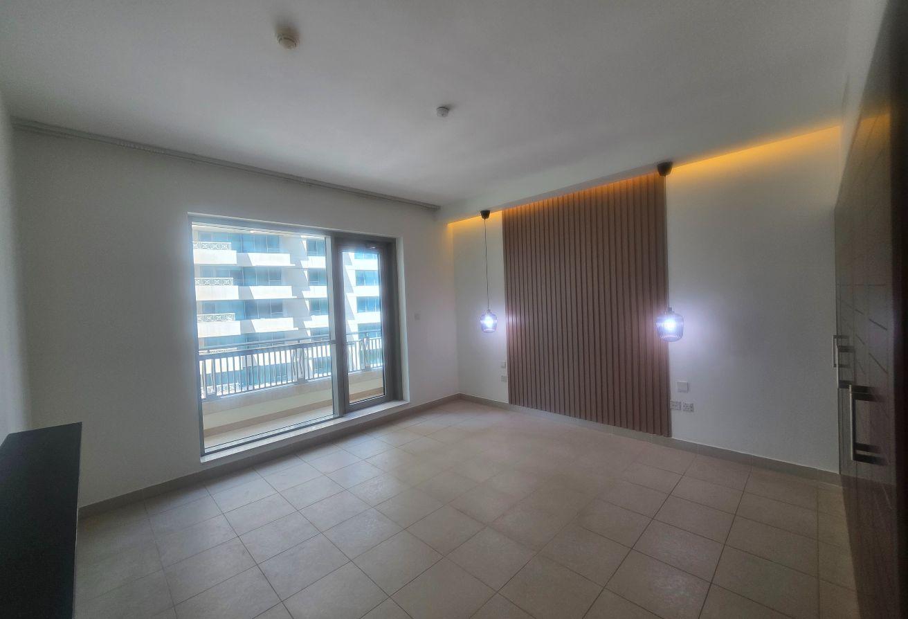 SPACIOUS 1BR | VACANT & READY TO MOVE | HIGH FLOOR photo 2