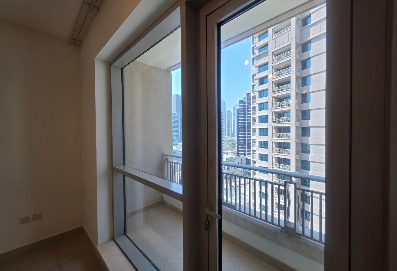 SPACIOUS 1BR | VACANT & READY TO MOVE | HIGH FLOOR photo 11