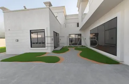 Villa - 4 Bedrooms - 5 Bathrooms for rent in Madinat Hind 3 - Dubai Land - Dubai