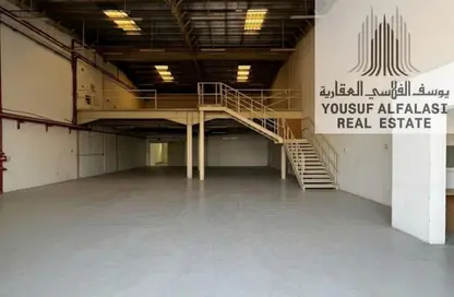 مستودع - استوديو - 1 حمام للايجار في أم الثعوب - أم القيوين