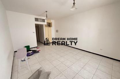 Apartment - Studio - 1 Bathroom for rent in Jamal Abdul Nasser Street - Al Majaz - Sharjah