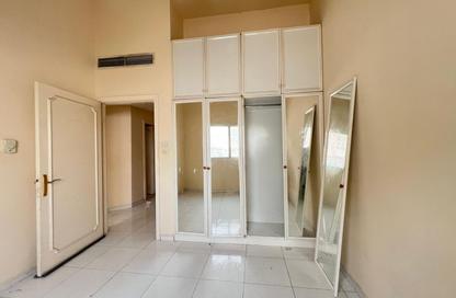 Apartment - 2 - 2 for rent in Muwaileh Commercial - Sharjah