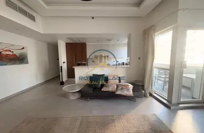 Apartment - 2 Bedrooms - 2 Bathrooms for rent in Cascades Tower - Dubai Marina - Dubai