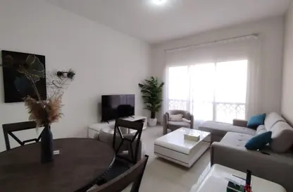 شقة - غرفة نوم - 2 حمامات للايجار في كهرمان - باب البحر - جزيرة المرجان - رأس الخيمة