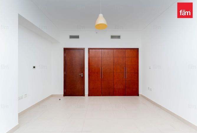Burj Khalifa view|Unfurnished|Spacious and bright photo 3