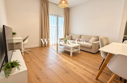 Apartment - 1 - 1 for sale in Hayat Boulevard 1A - Hayat Boulevard 1 - Hayat Boulevard - Town Square - Dubai
