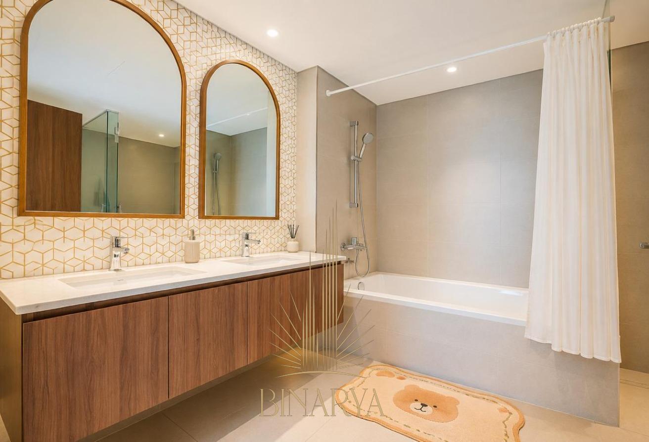 High Floor | Luxe Upgrades | Furnished photo 8