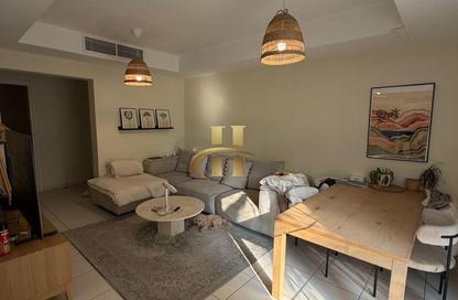 Villa - 2 - 3 for rent in Springs 12 - The Springs - Dubai Villa - 2 - 3 for rent in Springs 12 - The Springs - Dubai