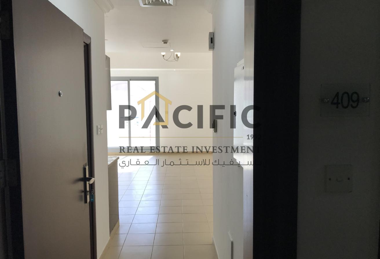 Studio Apartment | Near Media City & Beach photo 3