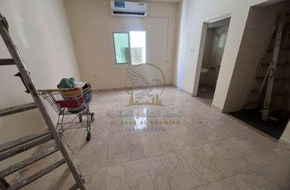 Apartment - Studio - 1 for rent in Al Nabaa Building - Al Naba'ah - Al Sharq - Sharjah Apartment - Studio - 1 for rent in Al Nabaa Building - Al Naba'ah - Al Sharq - Sharjah