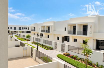 Townhouse - 3 - 4 for rent in Reem Townhouses - Town Square - Dubai Townhouse - 3 - 4 for rent in Reem Townhouses - Town Square - Dubai