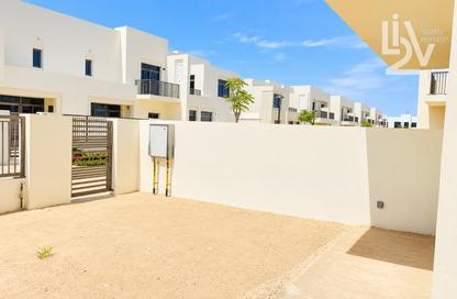 Townhouse - 3 - 4 for rent in Reem Townhouses - Town Square - Dubai