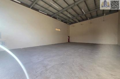 Warehouse - Studio - 2 Bathrooms for rent in Umm Dir - Umm Al Quwain