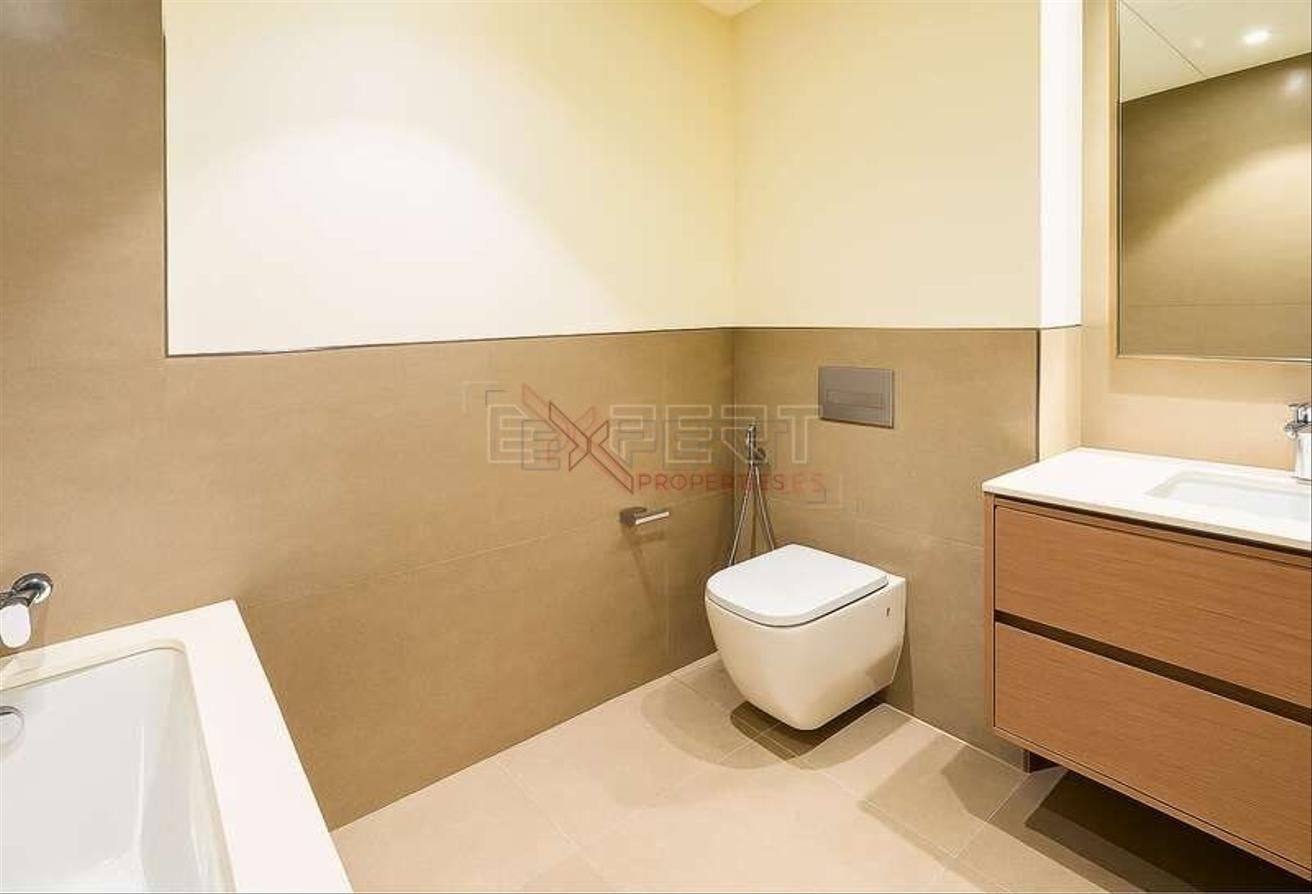 Furnished High-Floor Unit | Burj Khalifa Views photo 15