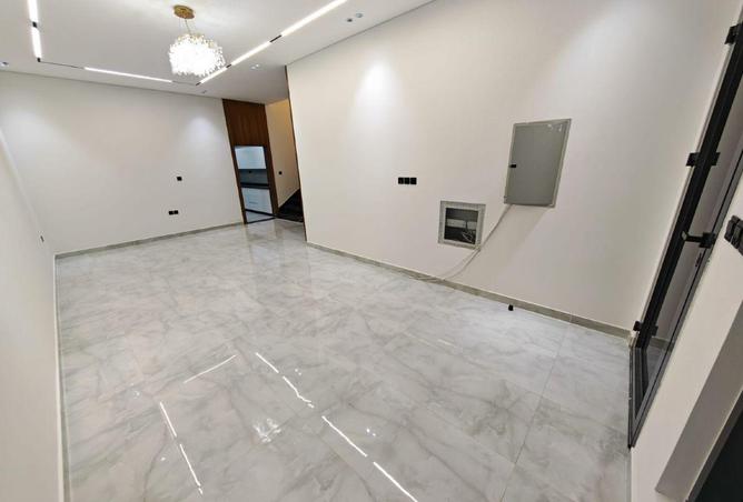112278434 - Property Image 2