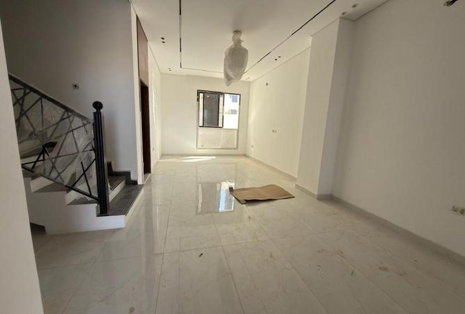 93158106 - صورة العقار 3