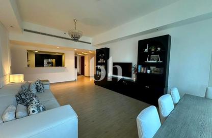 Apartment - 3 Bedrooms - 4 Bathrooms for rent in Marina Residences 6 - Marina Residences - Palm Jumeirah - Dubai
