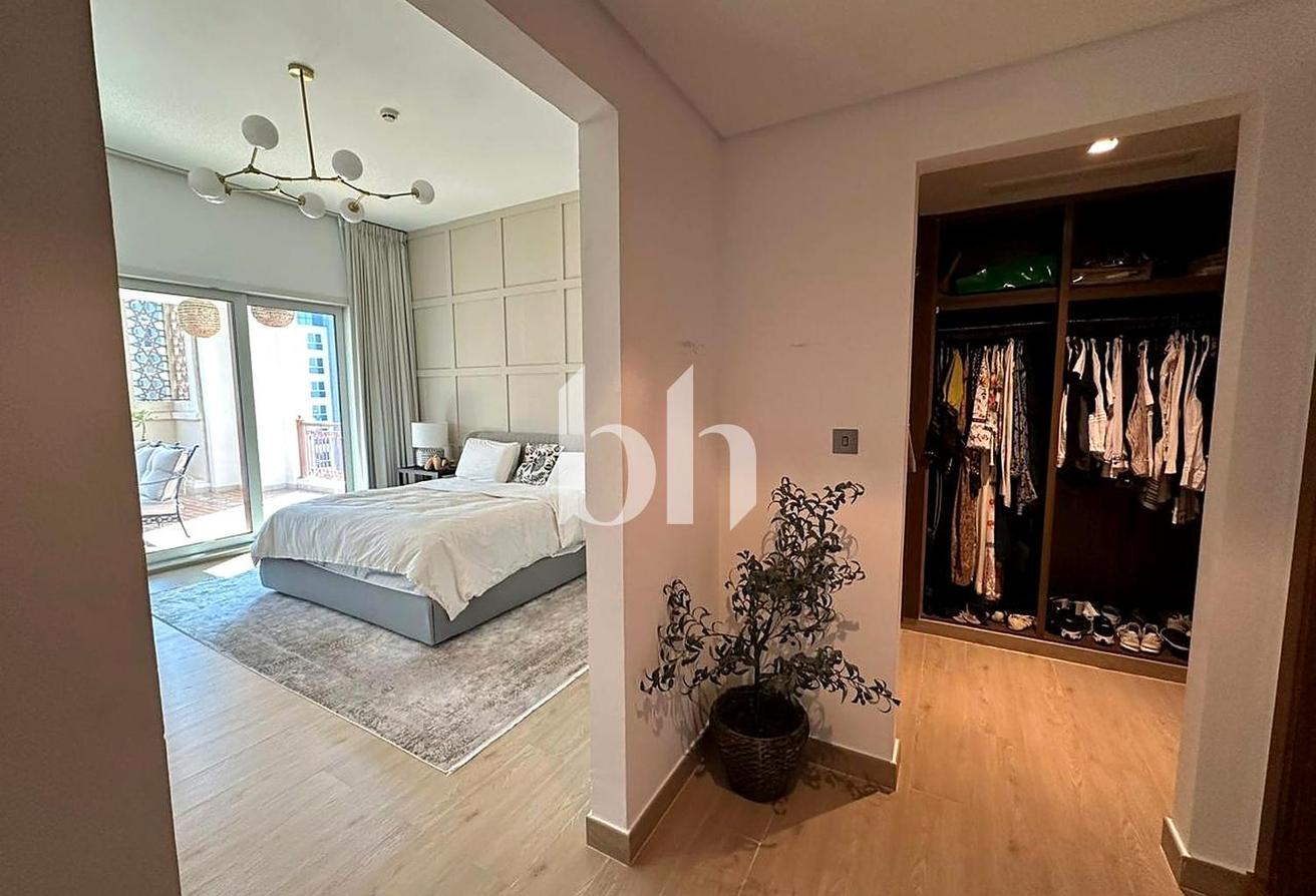Huge Terrace | Furnished | Available photo 8