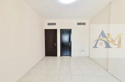Apartment - 1 - 2 for rent in Al Nahda Complex - Al Nahda - Sharjah Apartment - 1 - 2 for rent in Al Nahda Complex - Al Nahda - Sharjah