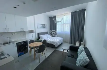 شقة - 1 حمام للايجار في برج او2 - منطقة 14 - قرية جميرا الدائرية - دبي