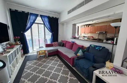 شقة - 2 غرف نوم - 2 حمامات للايجار في تفريعة القنال 2 - أبراج الجولف - مدينة دبي الرياضية - دبي