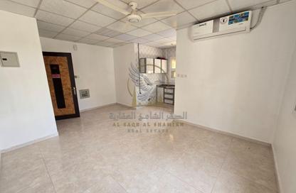 Apartment - Studio - 1 Bathroom for rent in Al Qulaya'ah - Al Sharq - Sharjah