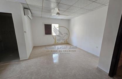 Apartment - Studio - 1 Bathroom for rent in Al Qulaya'ah - Al Sharq - Sharjah