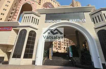 Apartment - 3 Bedrooms - 4 Bathrooms for rent in Silicon Gates 1 - Silicon Gates - Dubai Silicon Oasis - Dubai