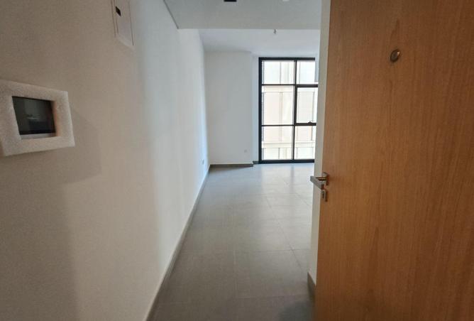 102004153 - Property Image 2