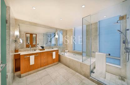 Apartment - 1 - 2 for rent in Ritz Carlton - DIFC - Dubai