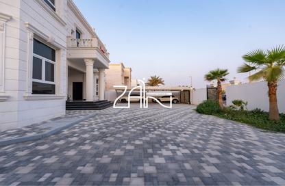 Villa - 6 - 7+ for sale in Al Merief - Khalifa City - Abu Dhabi