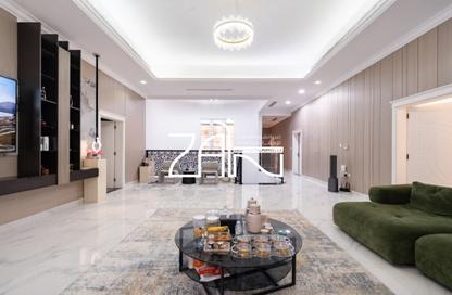 Villa - 6 - 7+ for sale in Al Merief - Khalifa City - Abu Dhabi Villa - 6 - 7+ for sale in Al Merief - Khalifa City - Abu Dhabi