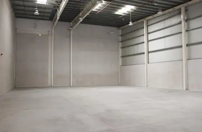 Warehouse - Studio - 2 Bathrooms for rent in Dubai Investment Park 1 (DIP 1) - Dubai Investment Park (DIP) - Dubai