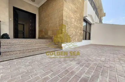 Villa - 3 Bedrooms - 5 Bathrooms for rent in Al Musalla Area - Al Karamah - Abu Dhabi