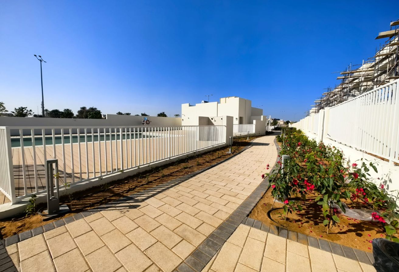 Prime Corner Villa | 3 BR | Great investment