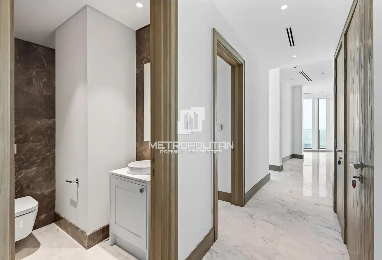 Large Penthouse | 360 Views | Ready to Move photo 18