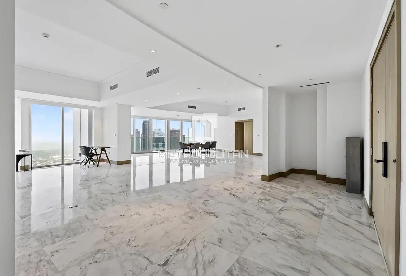 Large Penthouse | 360 Views | Ready to Move photo 2